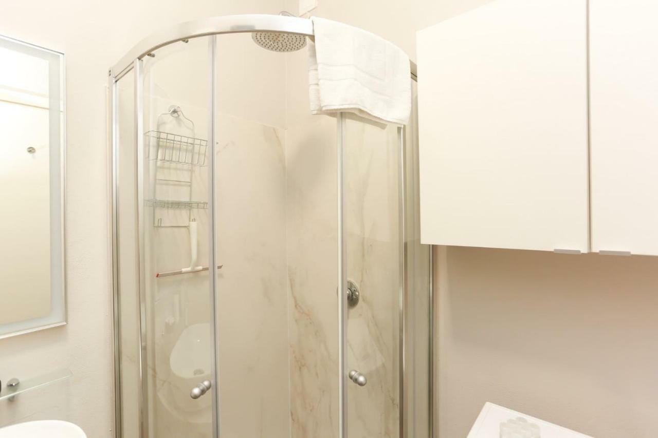 The Best Rent - Modern Apartment Near Bocconi University Milan Luaran gambar